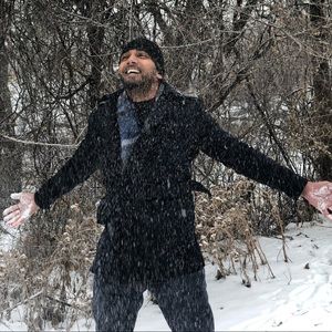 Meet your Posher, Dee